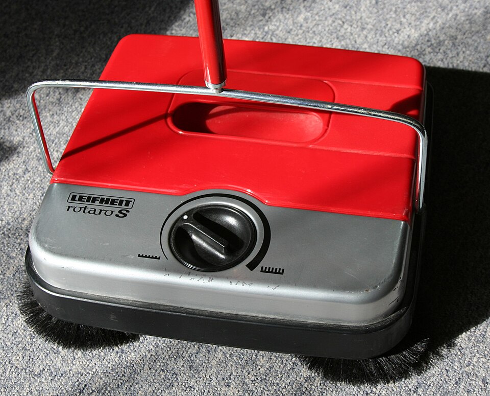 Carpet sweeper