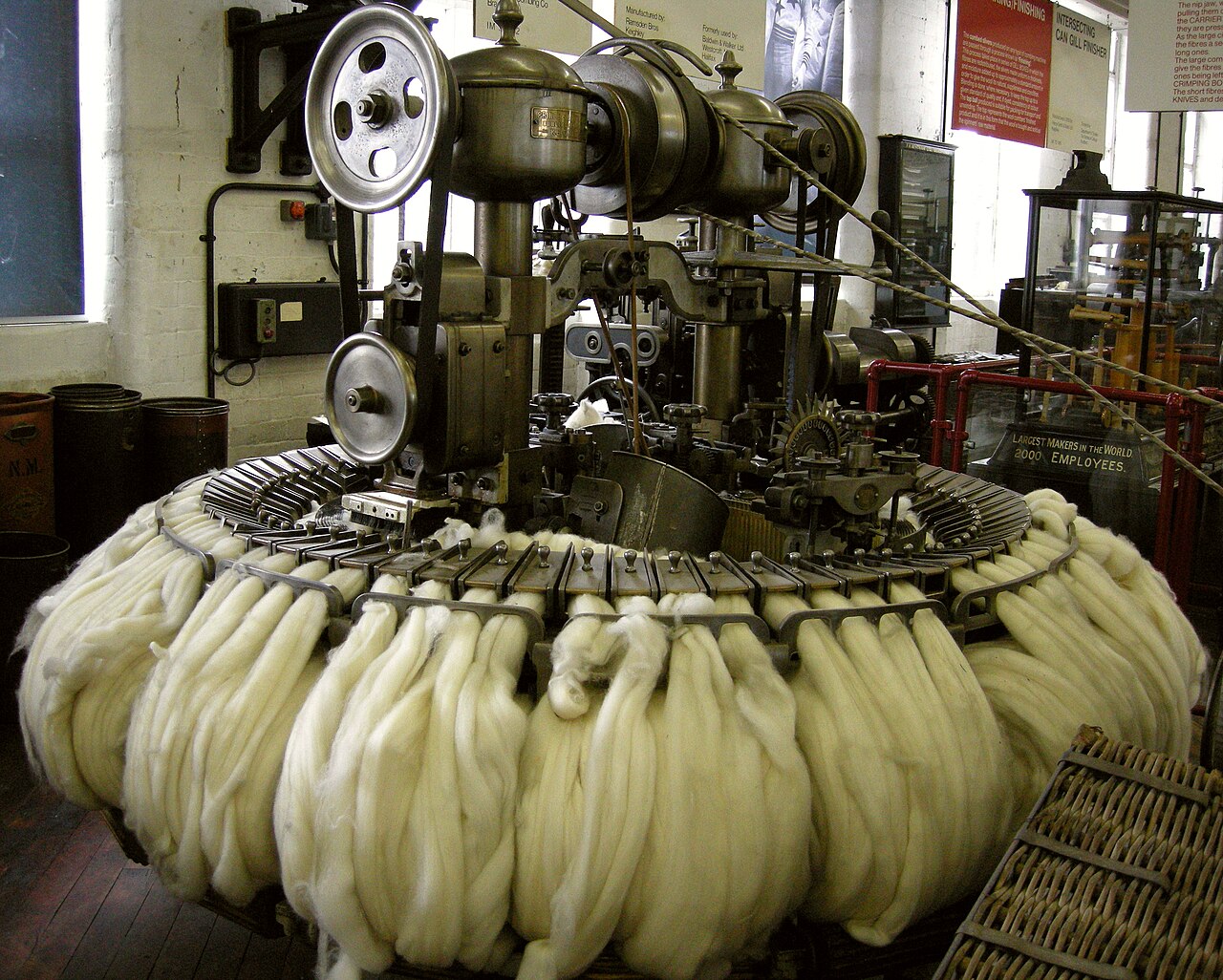 Combing machine