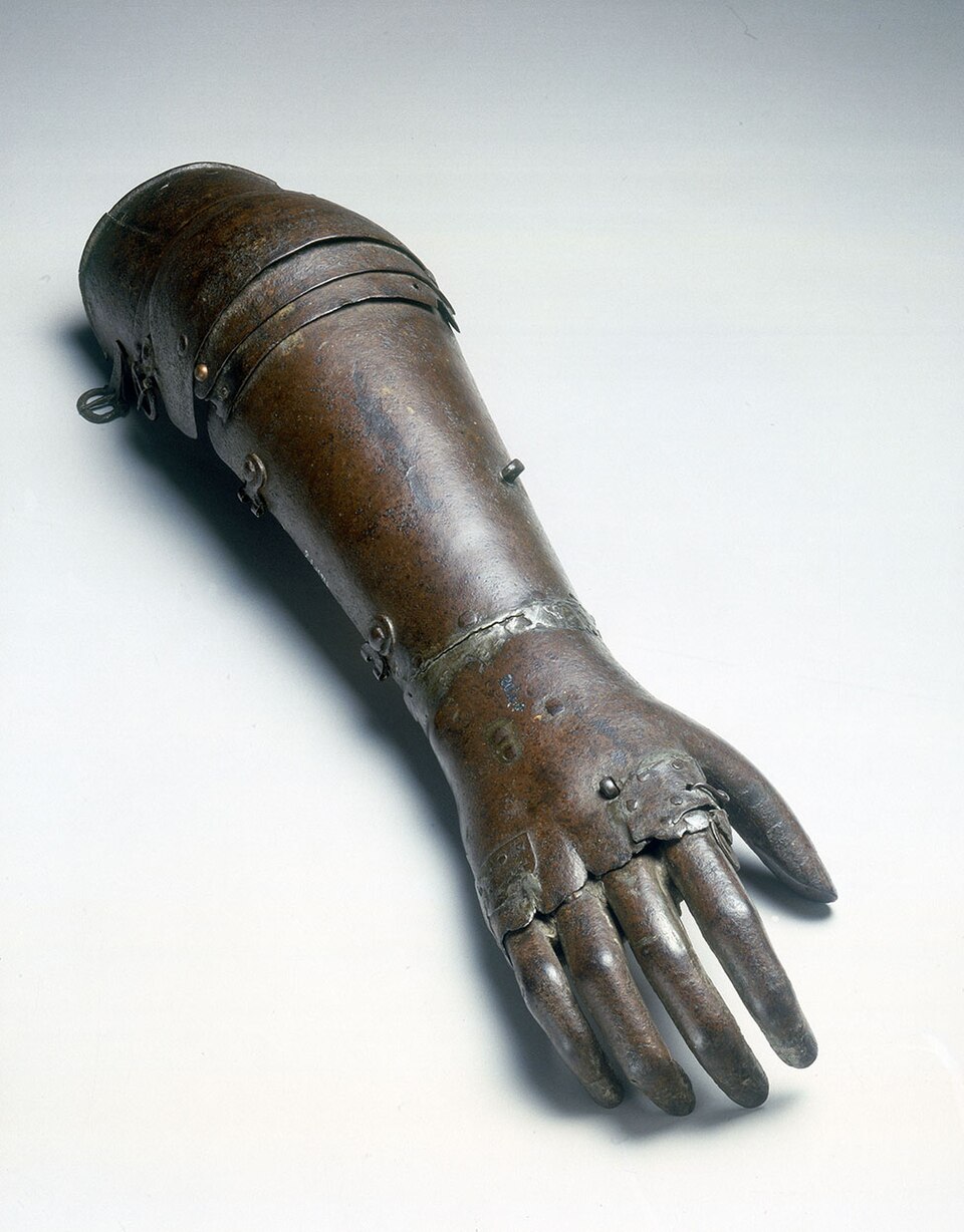 Artificial limb