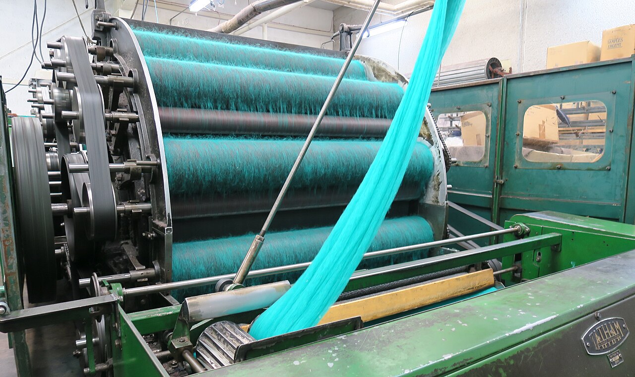 Carding machine