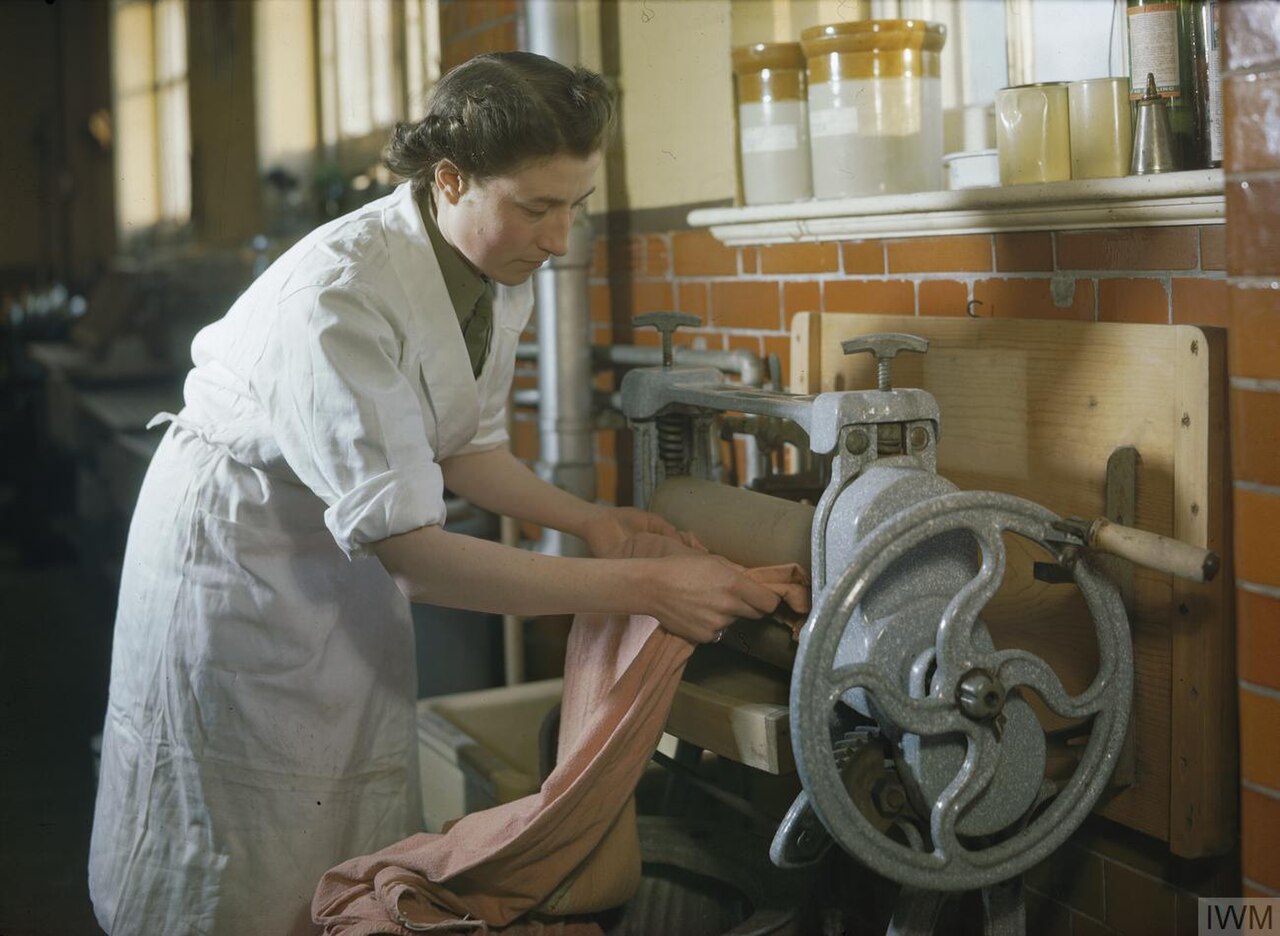 Laundry mangle